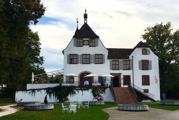 Showtime Binningen Schloss Basel - Zauberer Raphael Wolf - Gedankenleser & Mentalmagier, Kinderzauberer aus Zürich